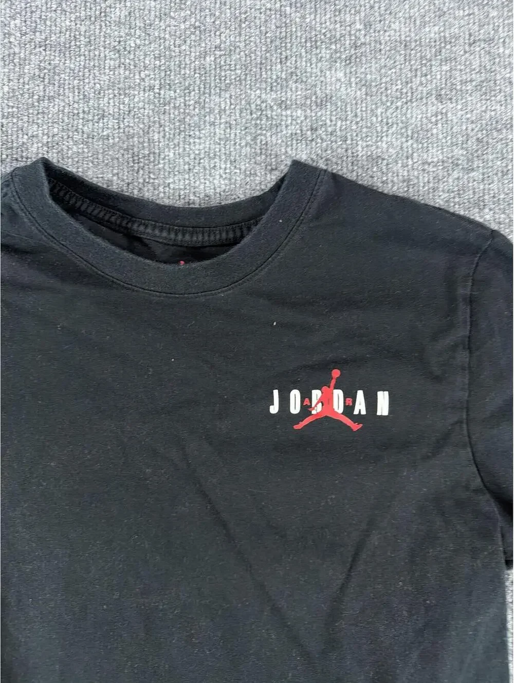 Air‎ Jordan Nike Red Black T-Shirt Small - Basketball, Activewear